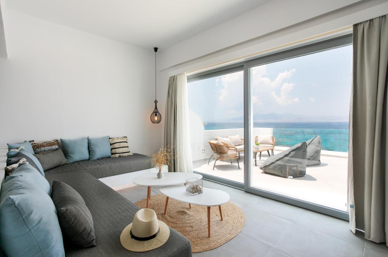 Seanfinity Beachfront Suites Mikri Vigla Exteriér fotografie