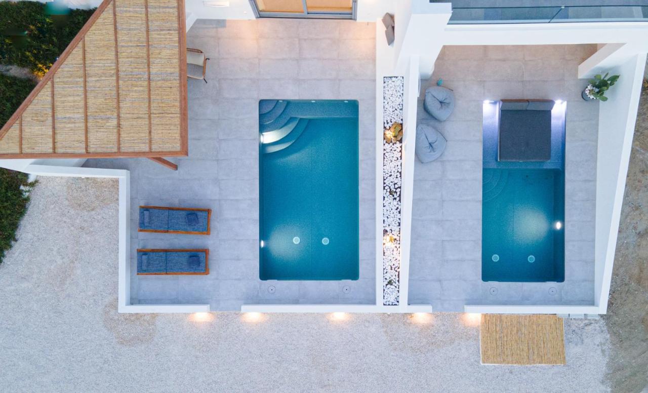 Seanfinity Beachfront Suites Mikri Vigla Exteriér fotografie