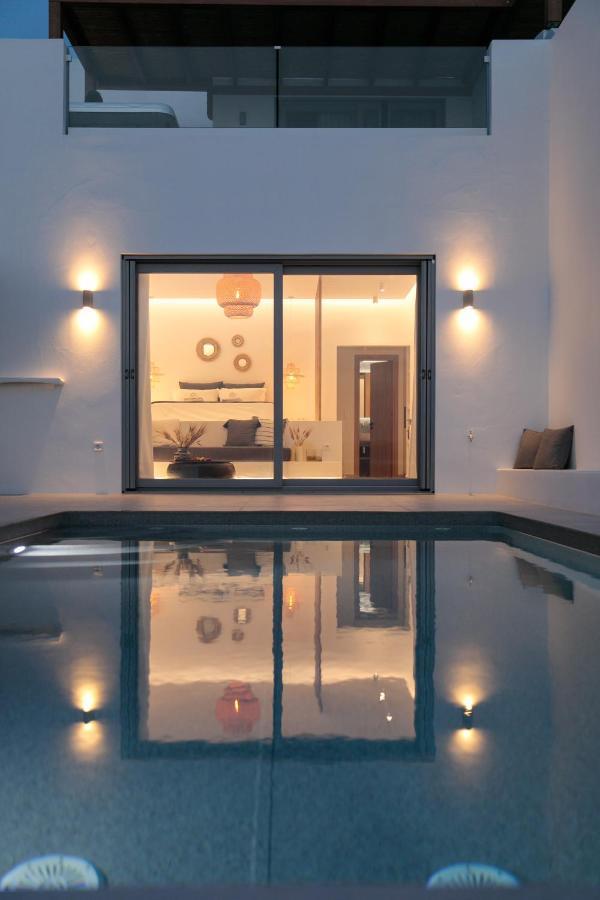 Seanfinity Beachfront Suites Mikri Vigla Exteriér fotografie