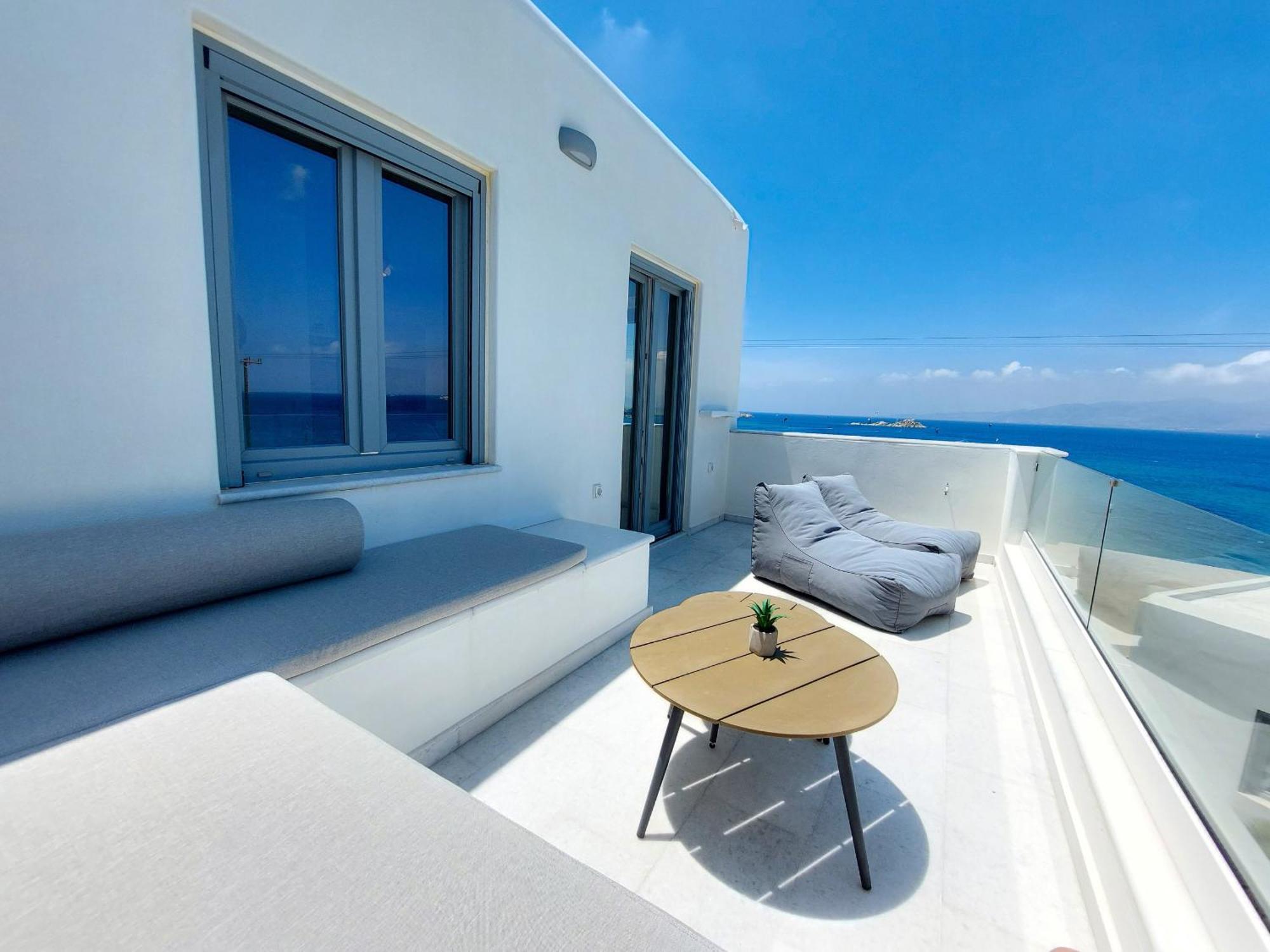 Seanfinity Beachfront Suites Mikri Vigla Pokoj fotografie