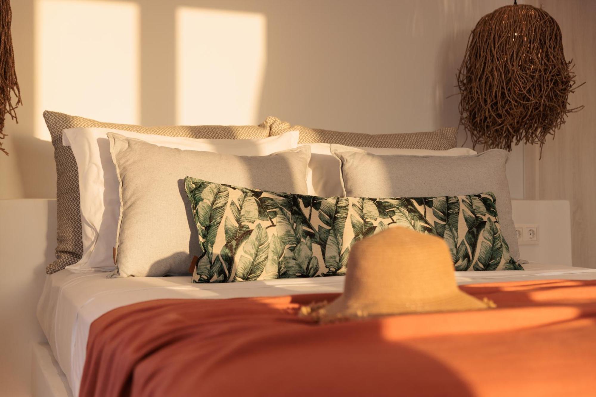 Seanfinity Beachfront Suites Mikri Vigla Exteriér fotografie