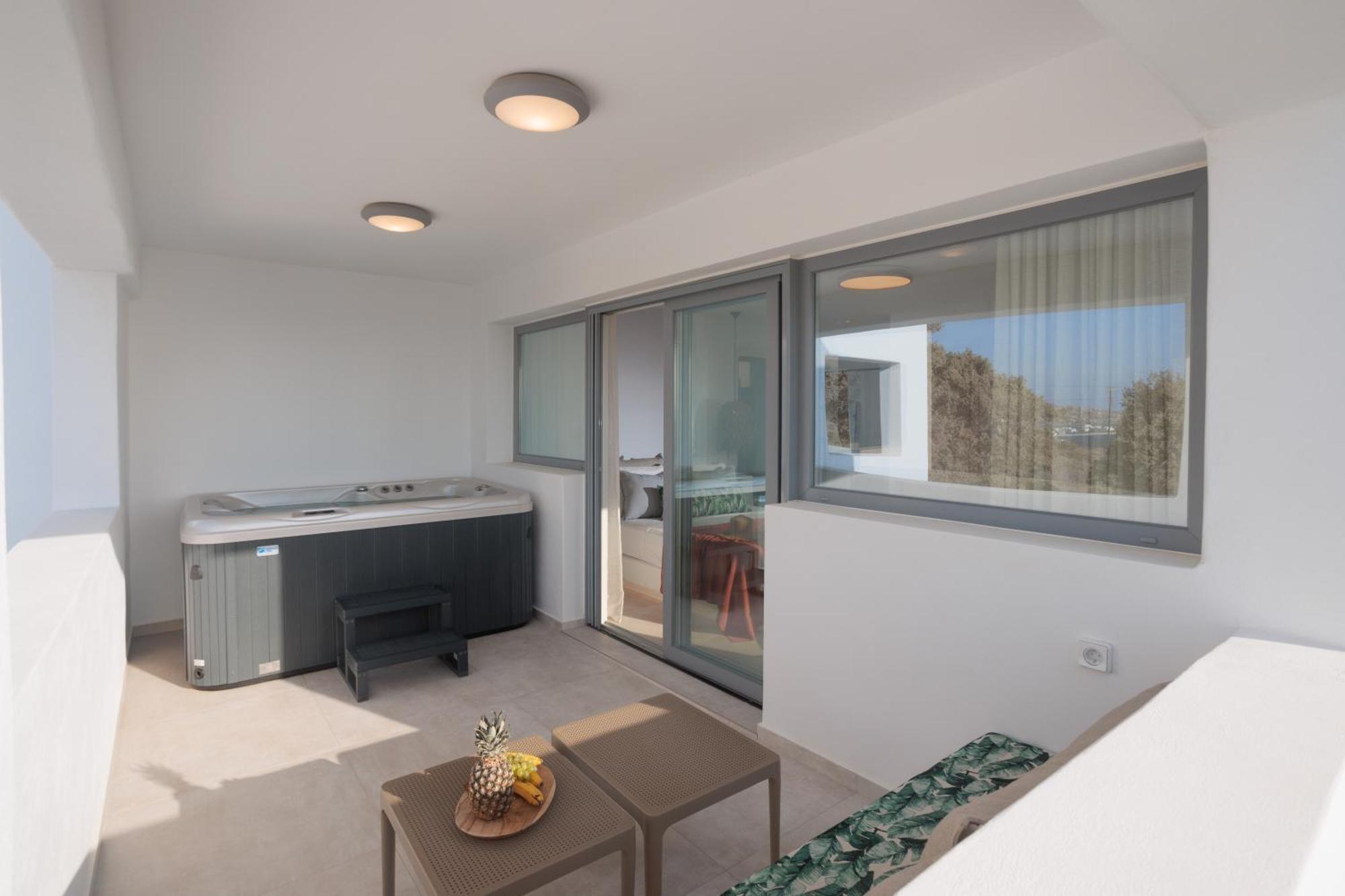 Seanfinity Beachfront Suites Mikri Vigla Exteriér fotografie