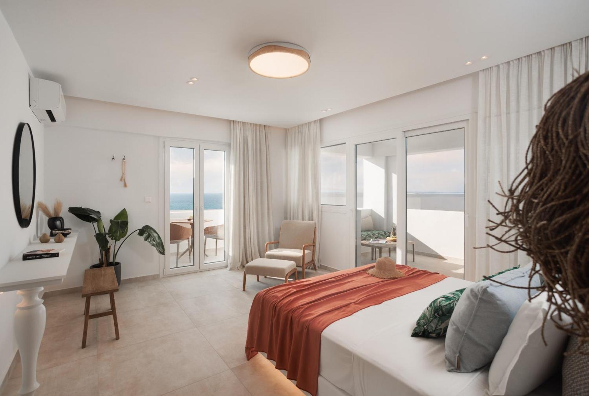 Seanfinity Beachfront Suites Mikri Vigla Exteriér fotografie