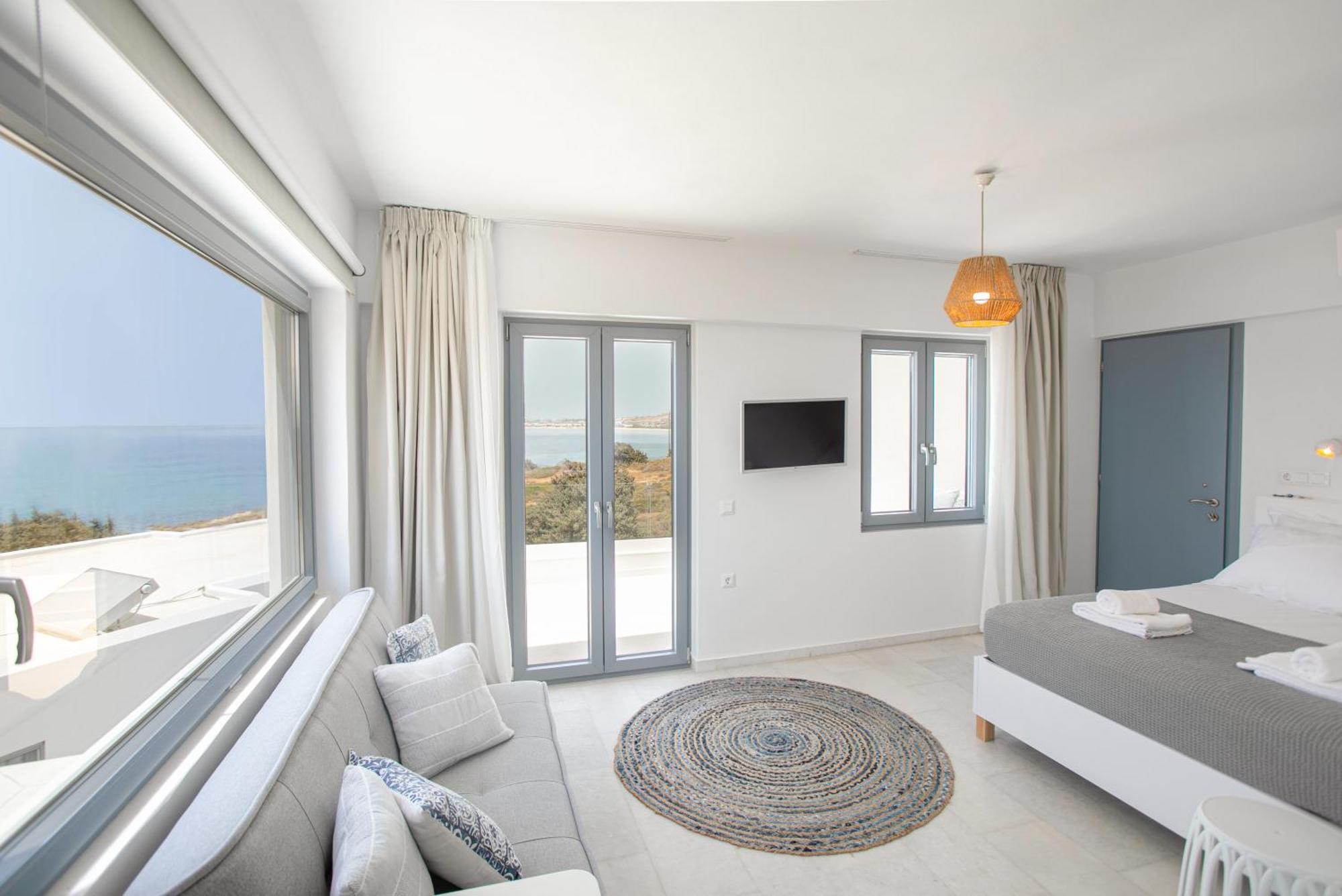 Seanfinity Beachfront Suites Mikri Vigla Pokoj fotografie